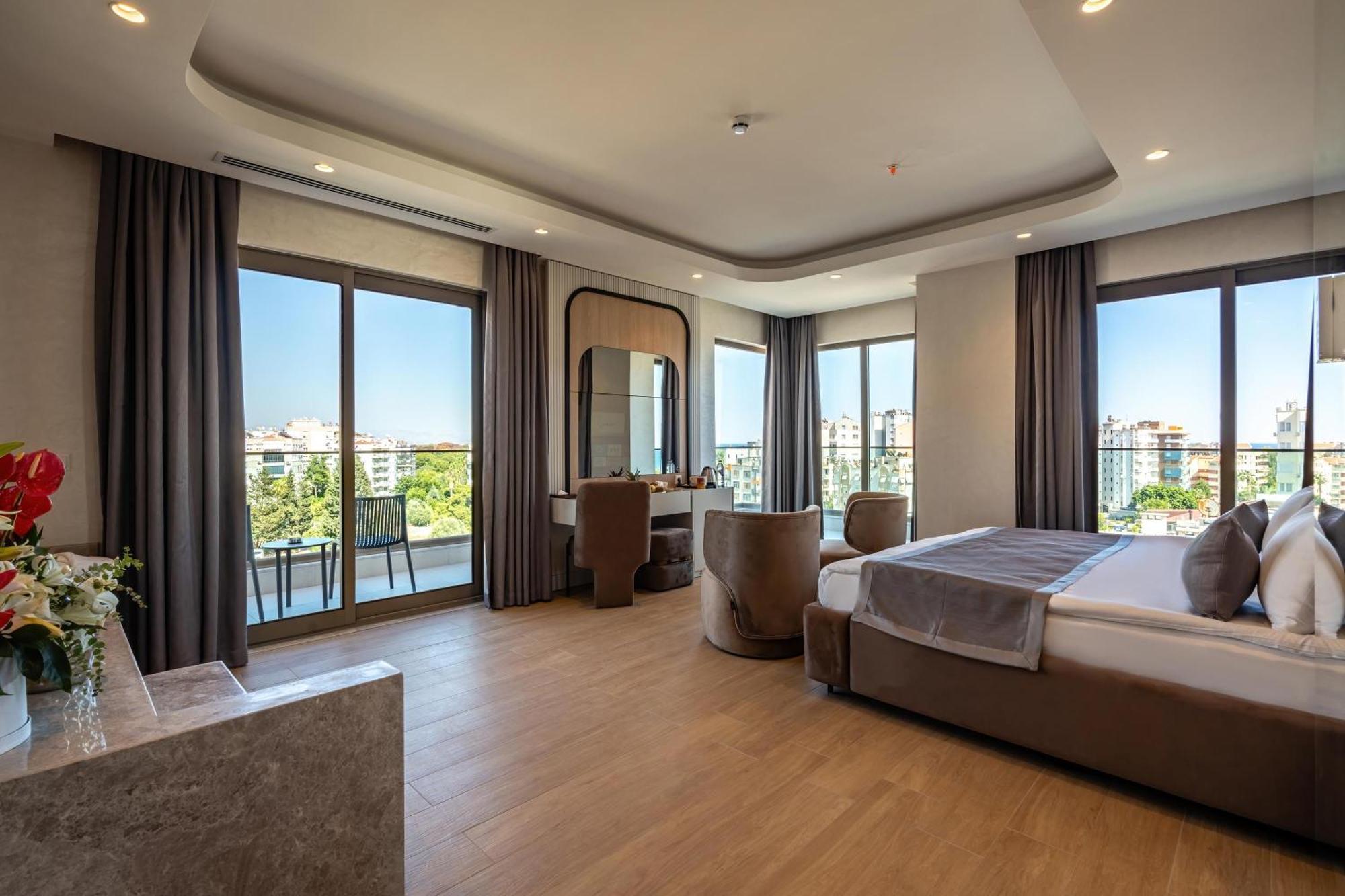 Awen Lara Hotel Antalya Kültér fotó